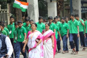 modern-high-school-independance-day-15-aug (7)